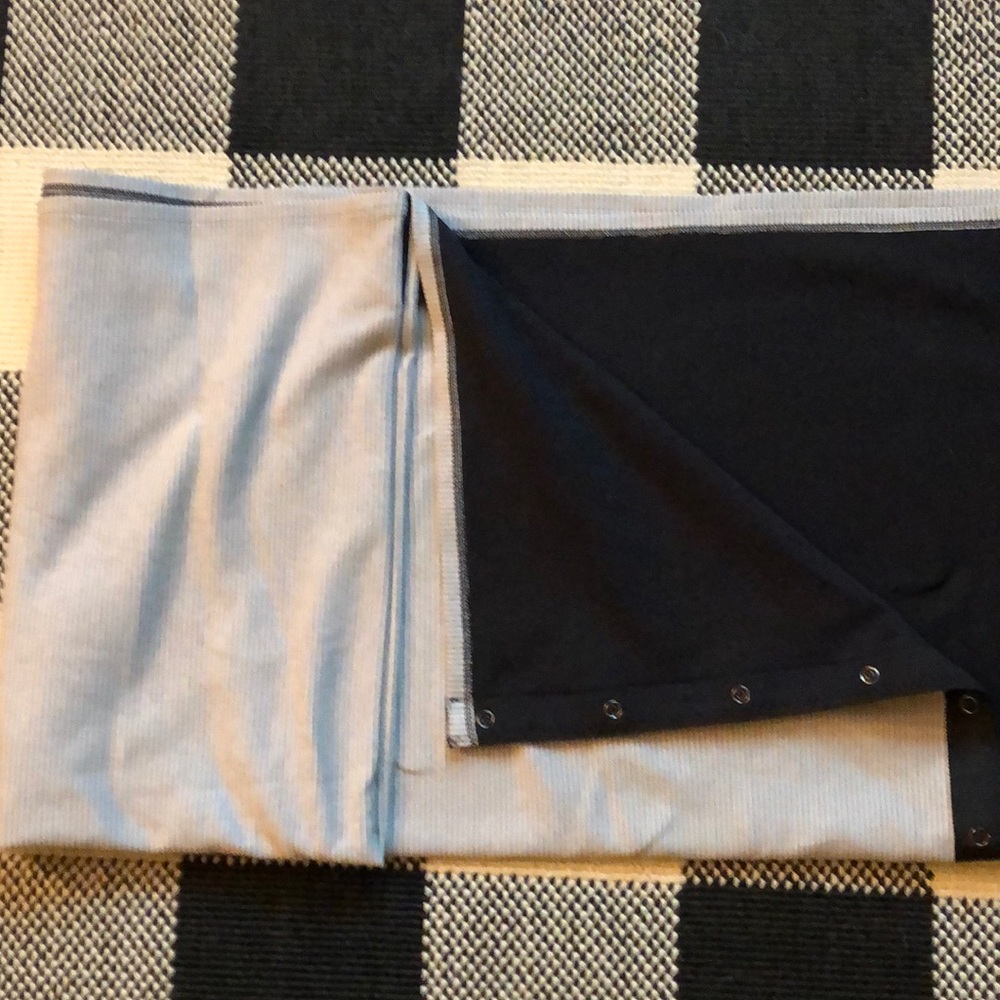 Lululemon Vinyasa Scarf gray/white stripe